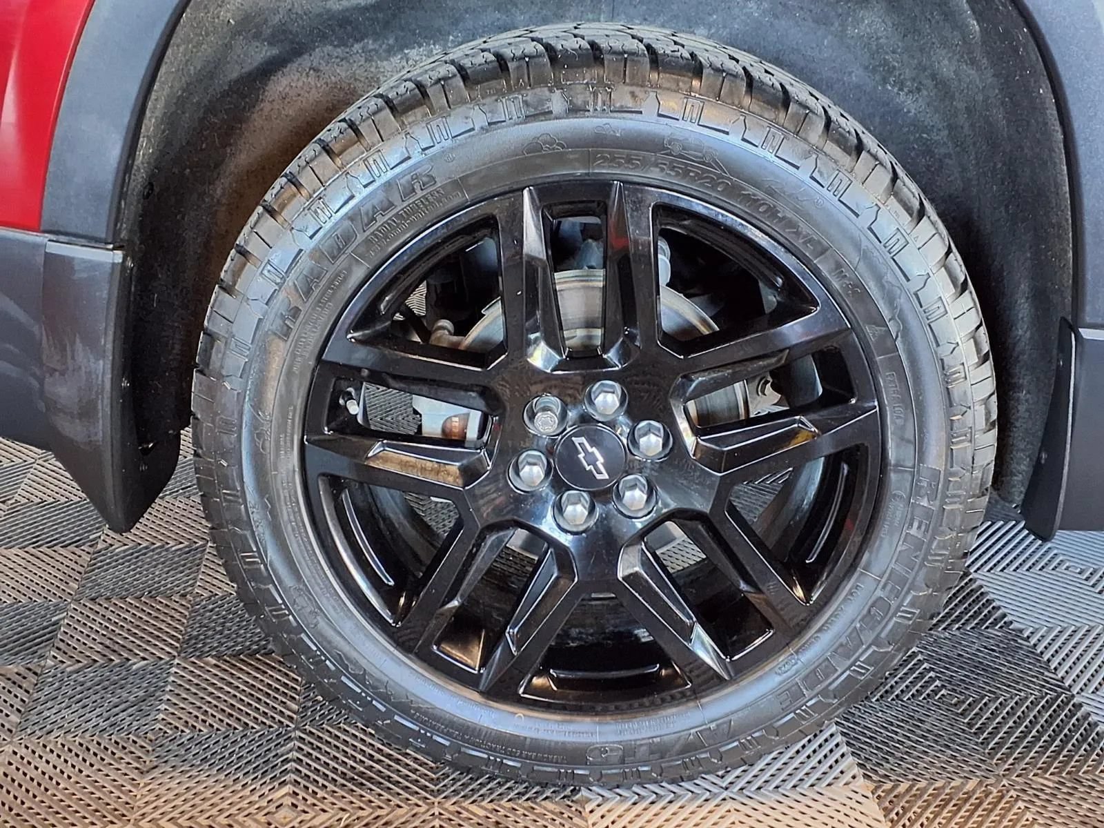 Used 2019 Chevrolet Traverse LT AWD/4WD image 9