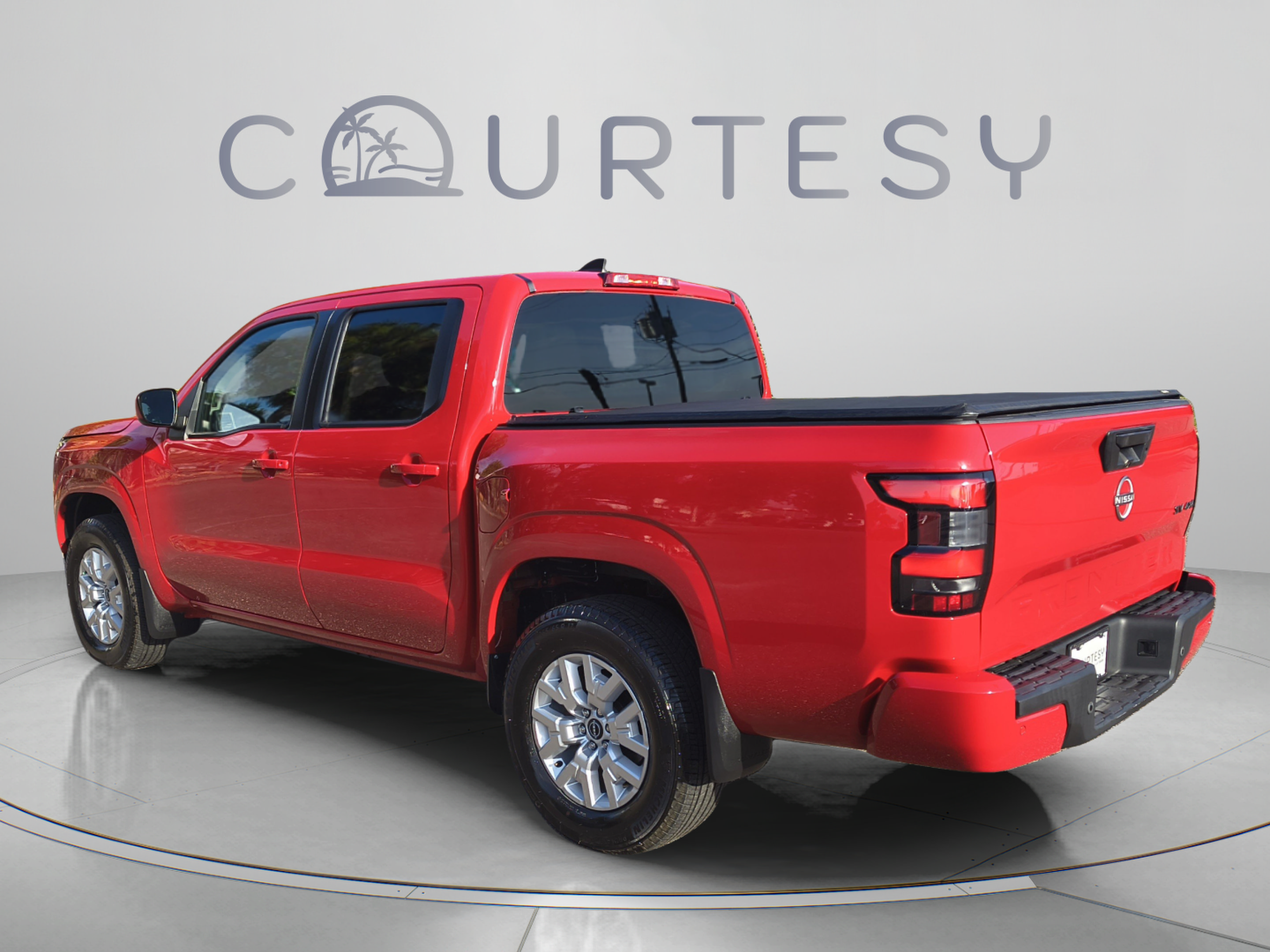 Certified 2022 Nissan Frontier SV w/ Technology Package AWD/4WD image 5