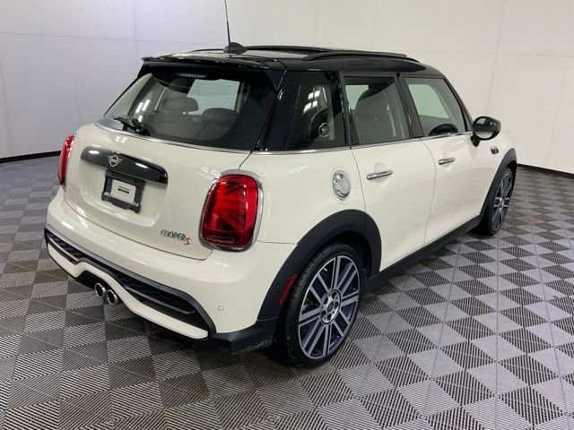 Used 2022 MINI Cooper S w/ Premium Package image 7