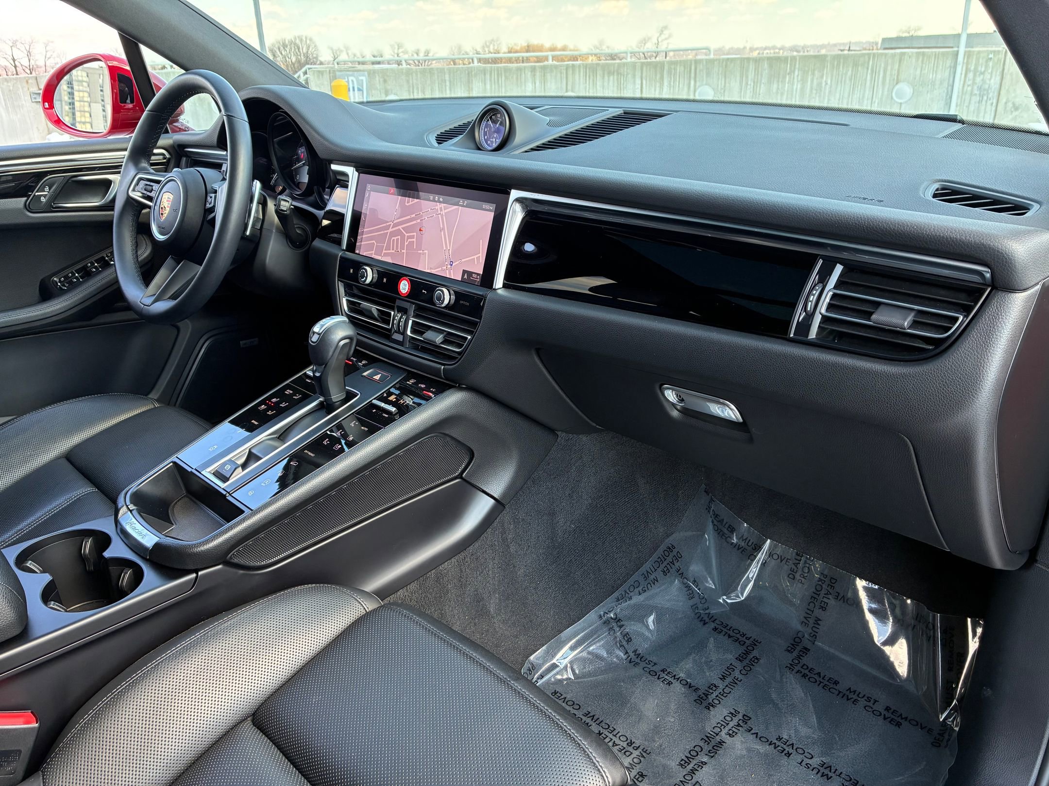 Certified 2023 Porsche Macan S image 22