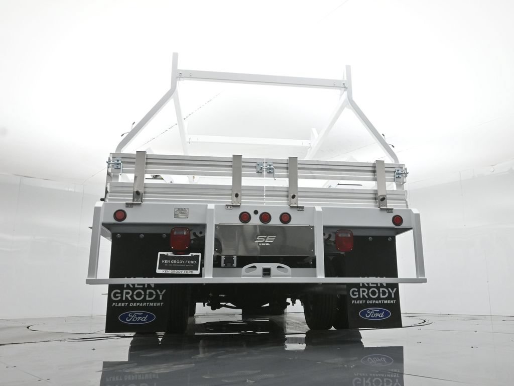 New 2026 Ford F350 XL w/ XL Chrome Package RWD image 48