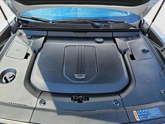 New 2024 Cadillac Lyriq Sport image 18