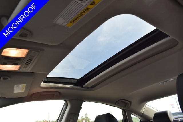 Used 2018 Honda Civic Touring image 8