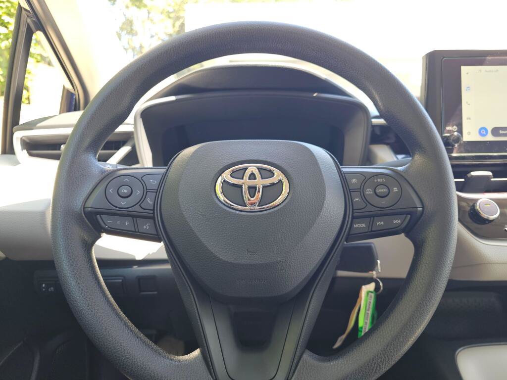 Used 2026 Toyota Corolla LE FWD image 26