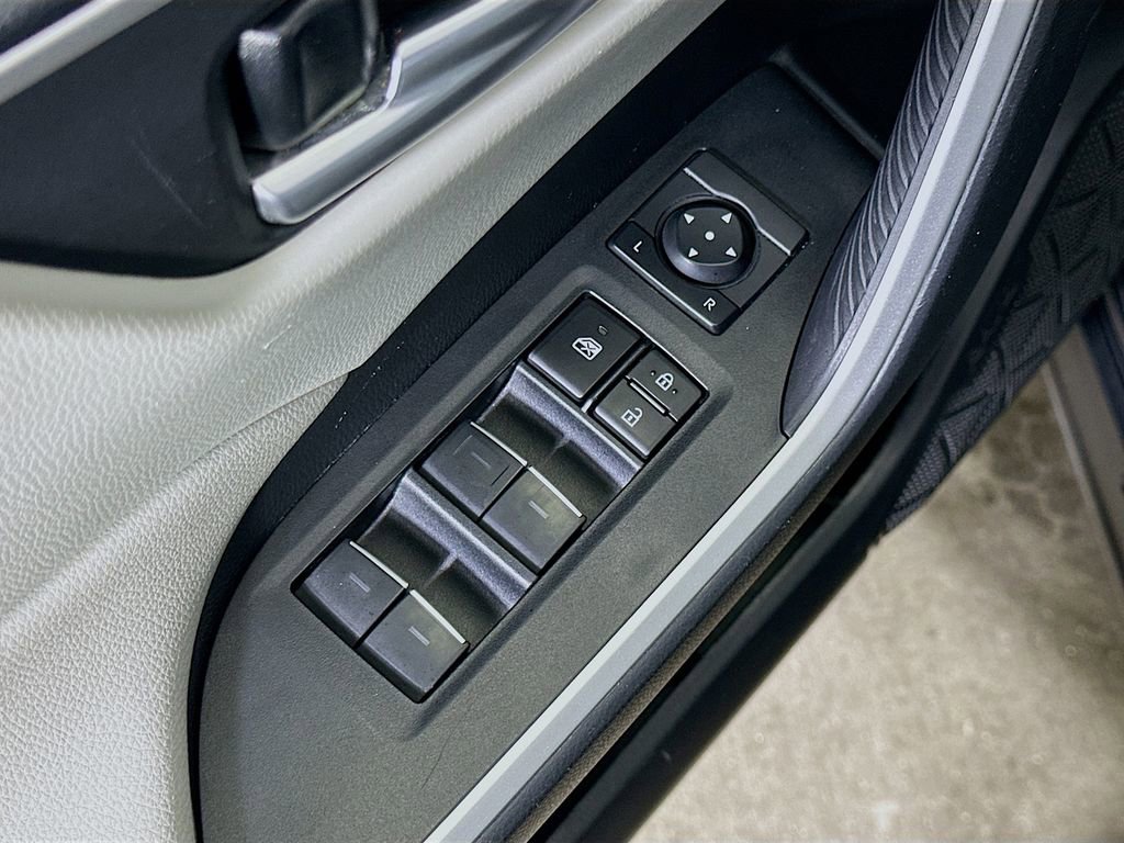 Used 2023 Toyota RAV4 XLE w/ Convenience Package image 19
