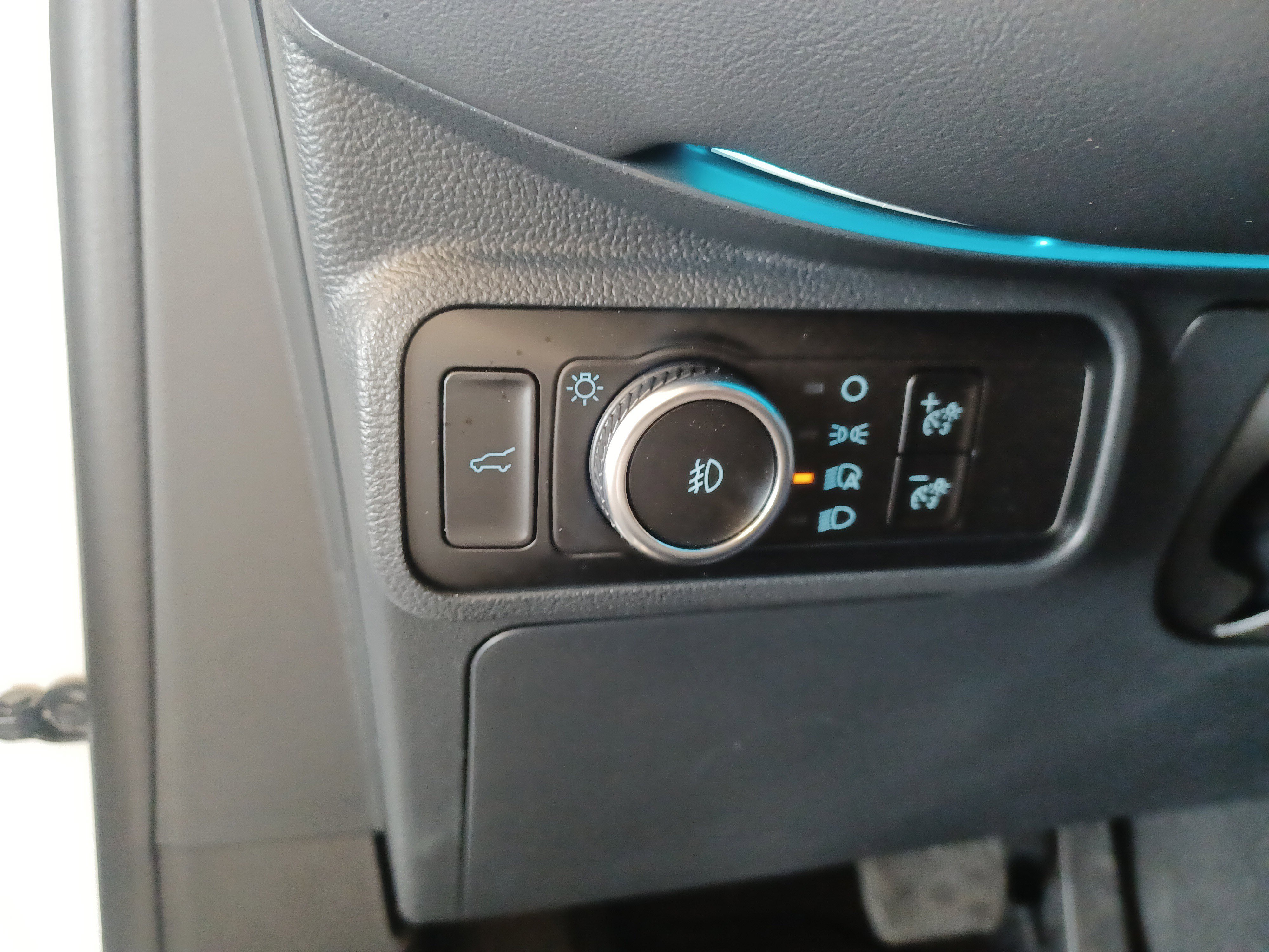 New 2025 Ford Explorer ST-Line w/ Premium Package image 24