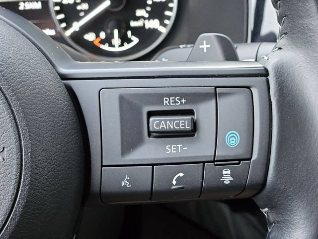 Used 2025 Nissan Pathfinder SV FWD image 19