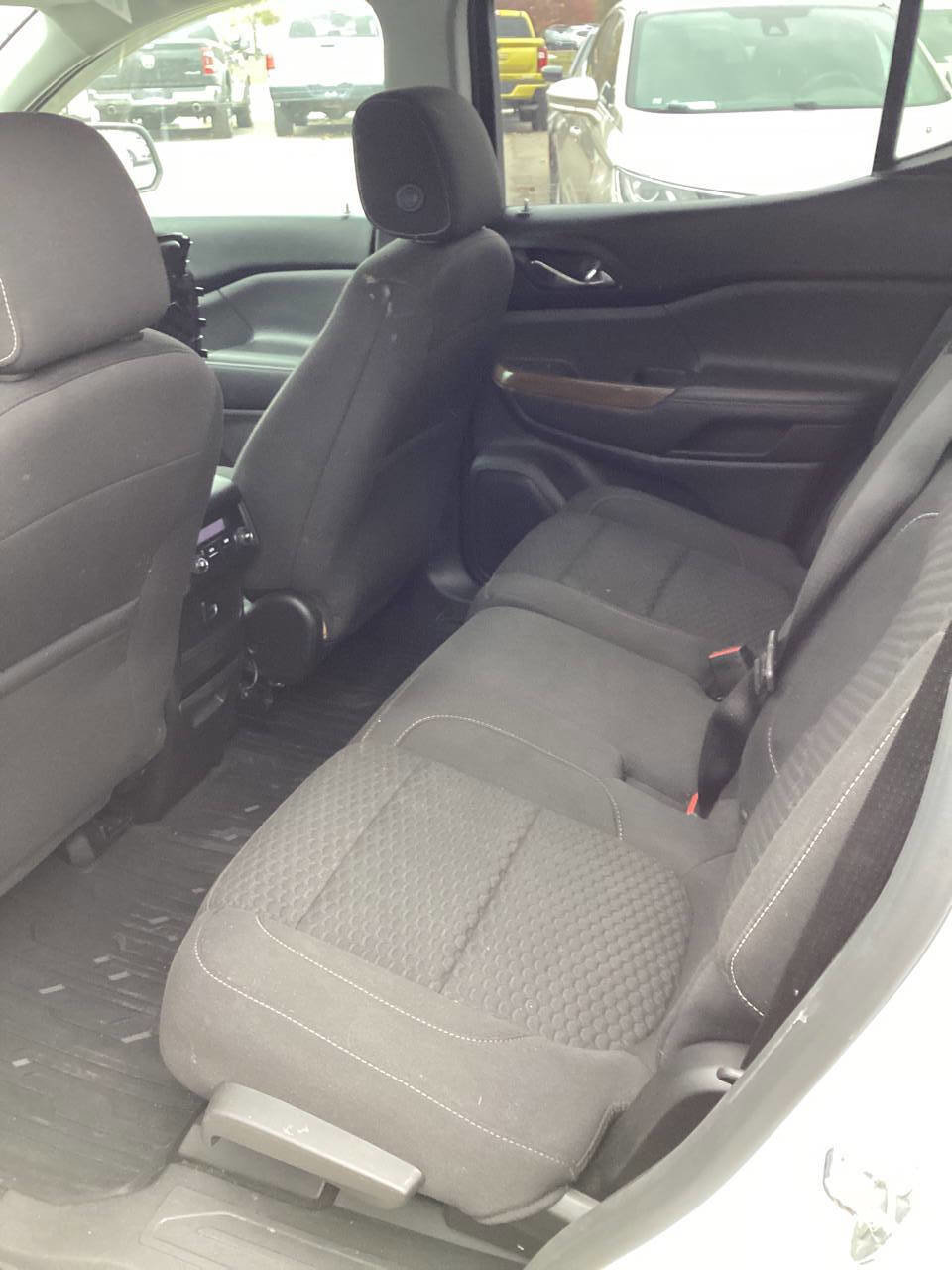 Used 2018 GMC Acadia SLE w/ LPO, Cargo Package image 13