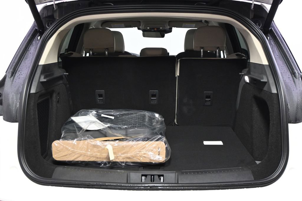 New 2026 Lincoln Corsair Premiere image 19