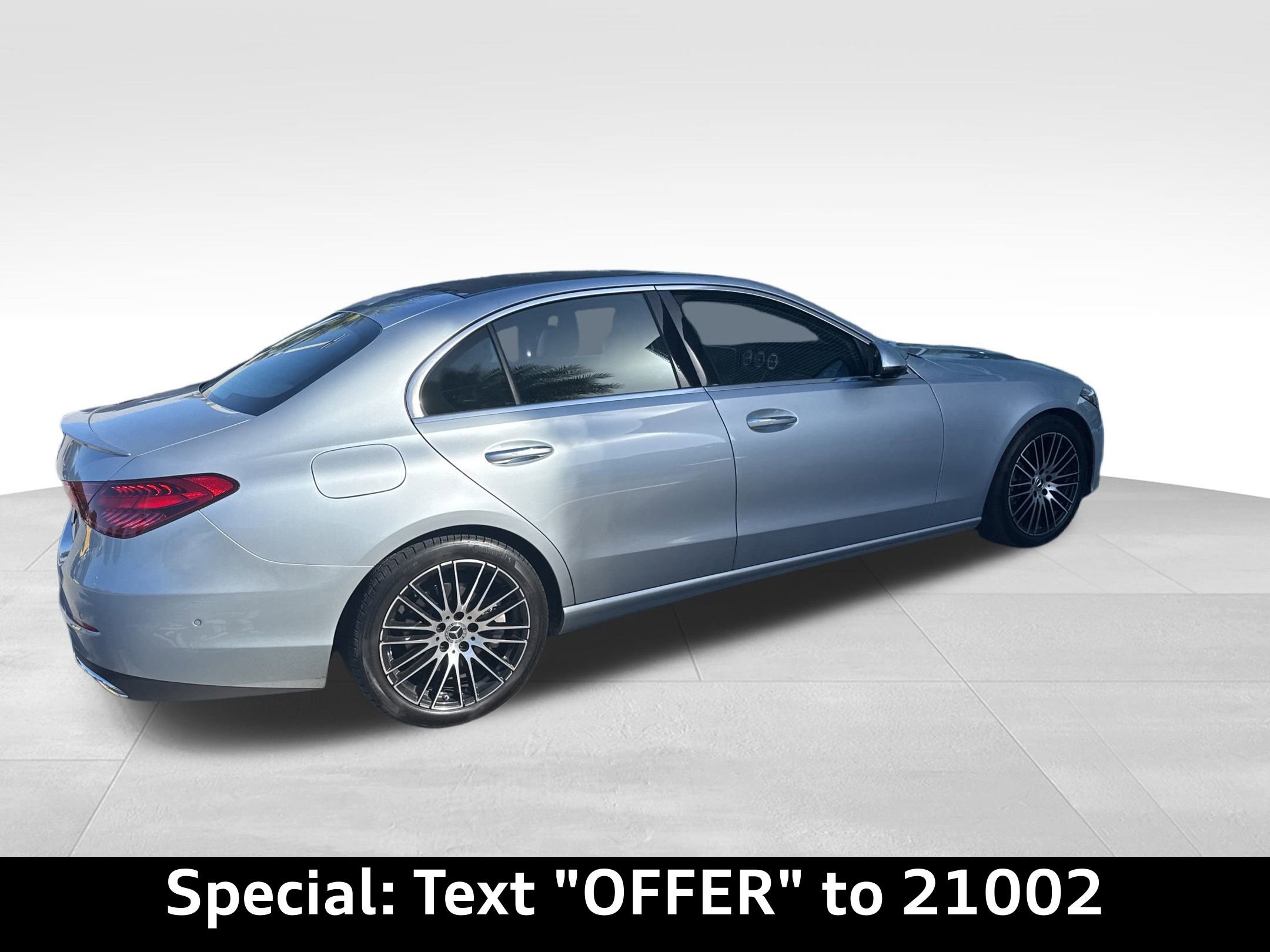 Used 2023 Mercedes-Benz C 300 Sedan image 2