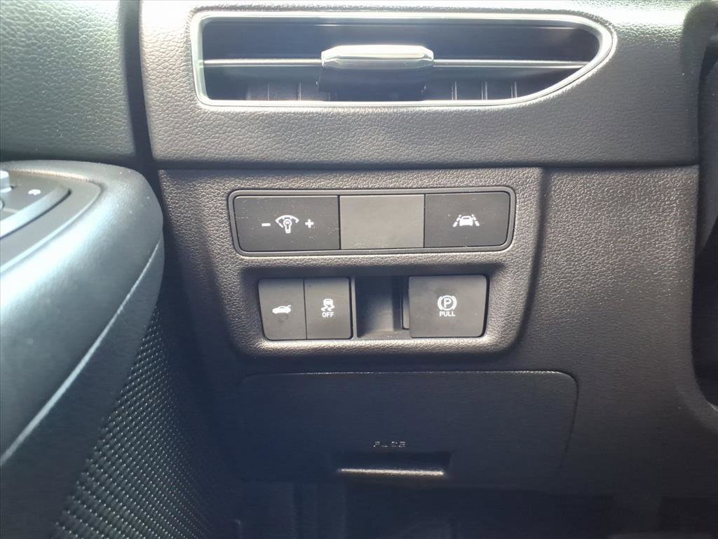 Used 2023 Hyundai Sonata SEL image 18