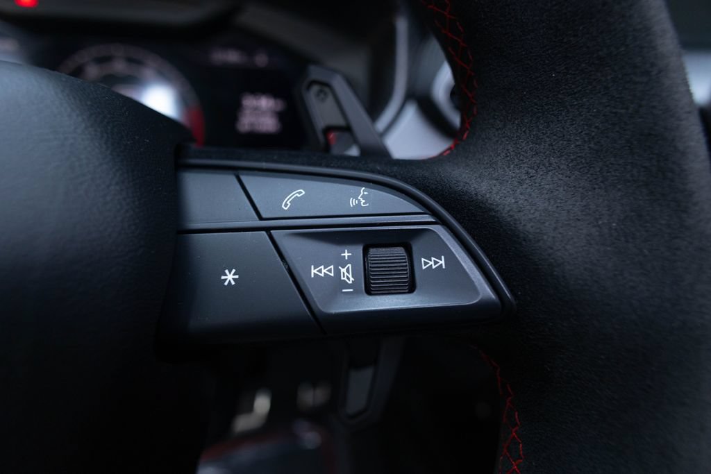 Used 2024 Lamborghini Urus Performante AWD/4WD image 36