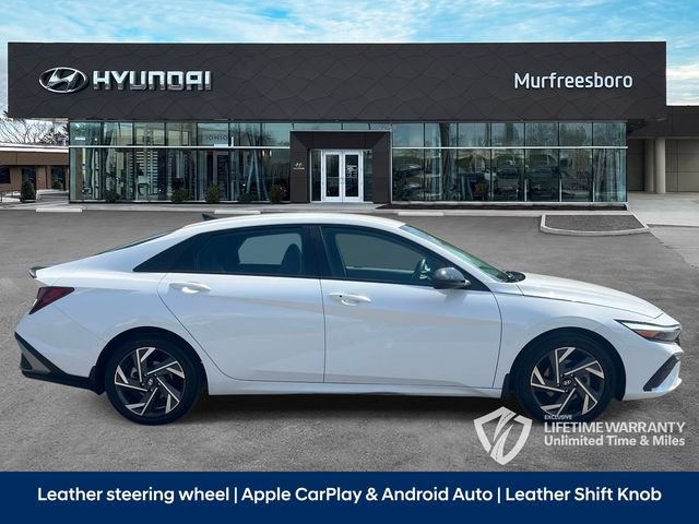 Certified 2025 Hyundai Elantra Sport FWD image 4