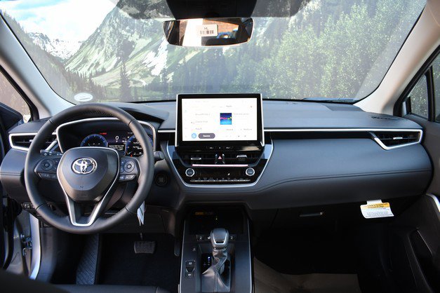 New 2026 Toyota Corolla Cross XLE image 9