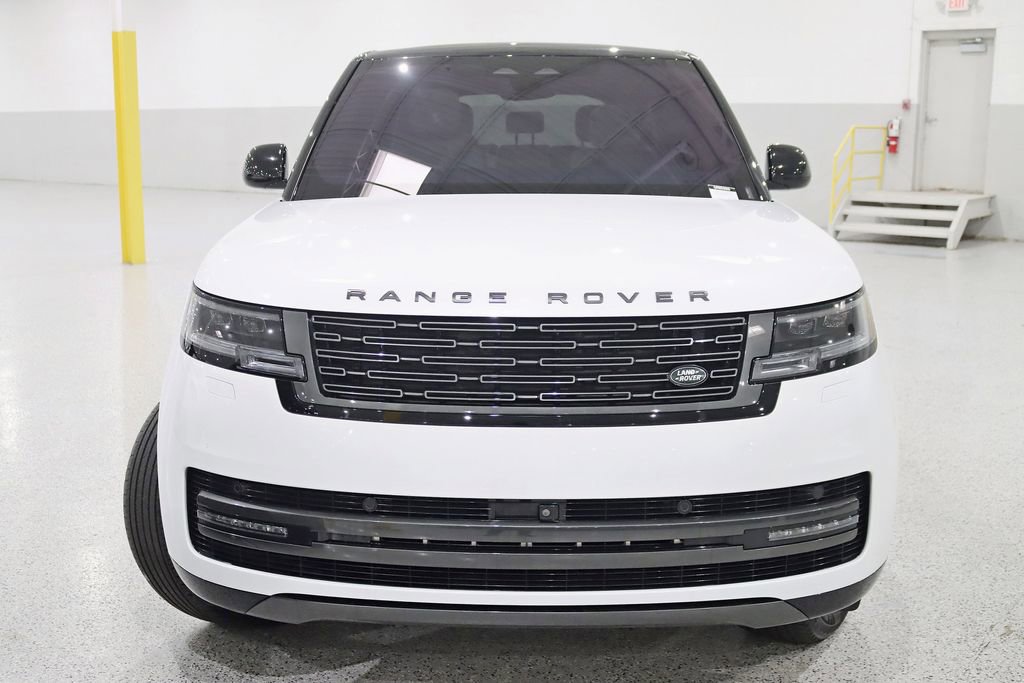 Used 2023 Land Rover Range Rover SE image 9