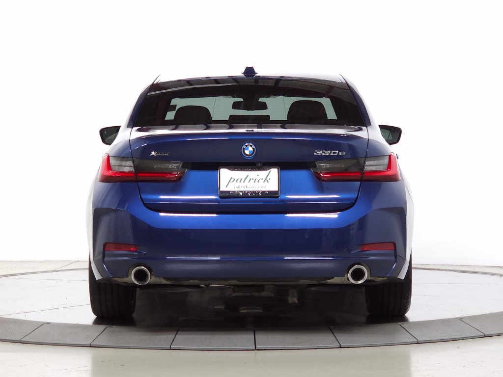 Used 2023 BMW 330e xDrive w/ Premium Package AWD/4WD image 7