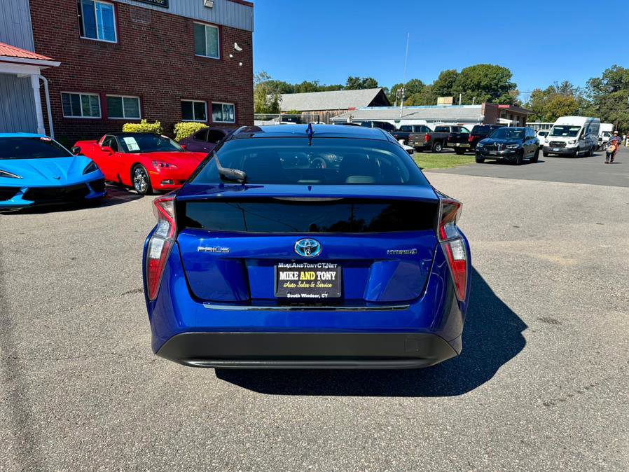 Used 2016 Toyota Prius Two image 8
