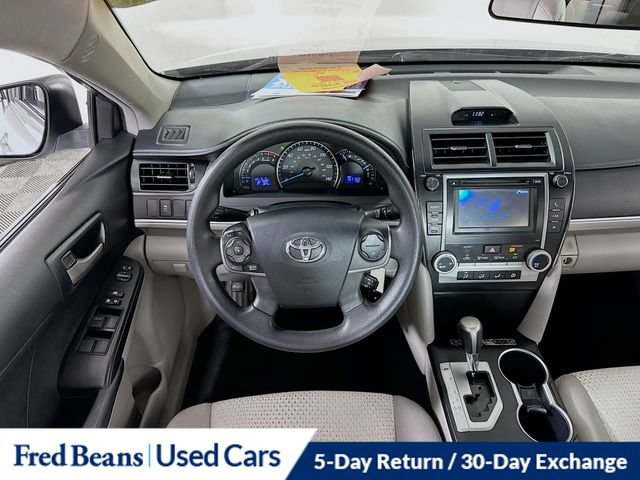 Used 2012 Toyota Camry LE FWD image 28