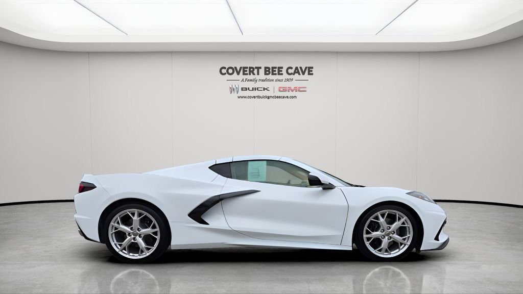 Used 2022 Chevrolet Corvette Stingray Premium Cpe w/ Engine Appearance Package image 11