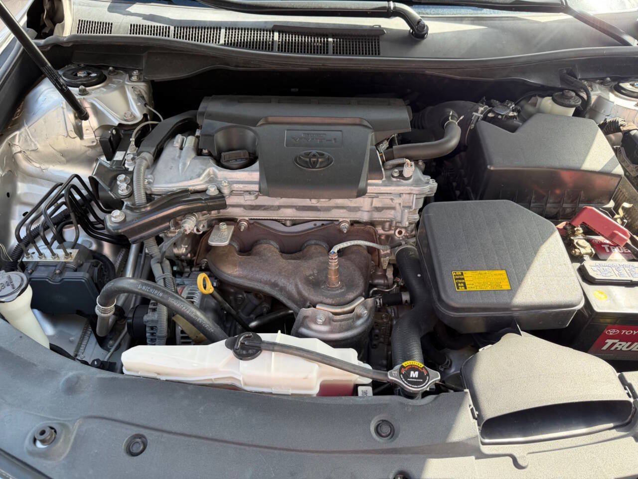 Used 2012 Toyota Camry LE FWD image 14