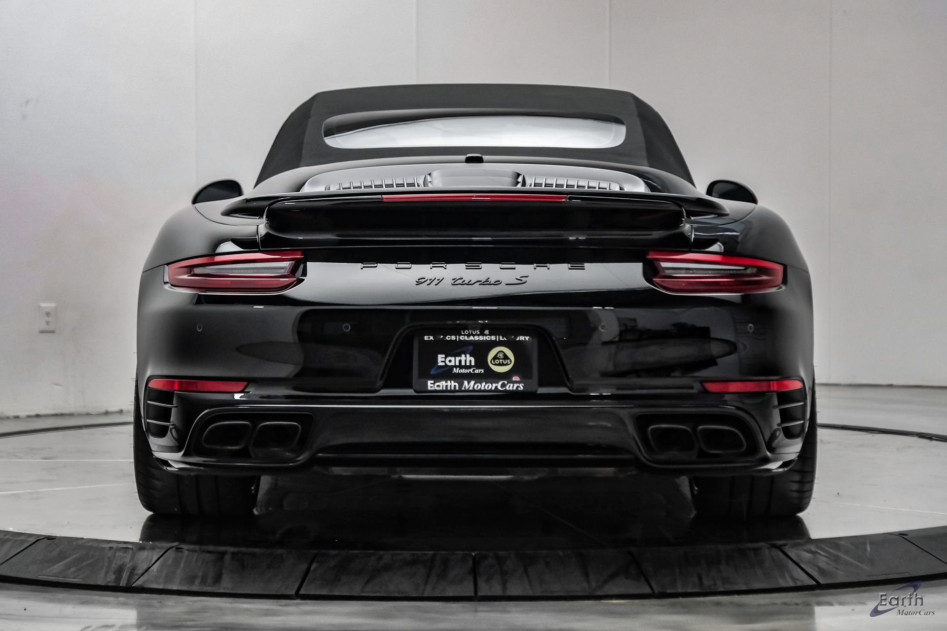 Used 2019 Porsche 911 Turbo S AWD/4WD image 15
