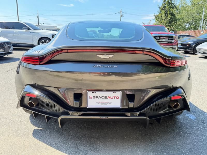 Used 2019 Aston Martin V8 Vantage Coupe RWD image 7