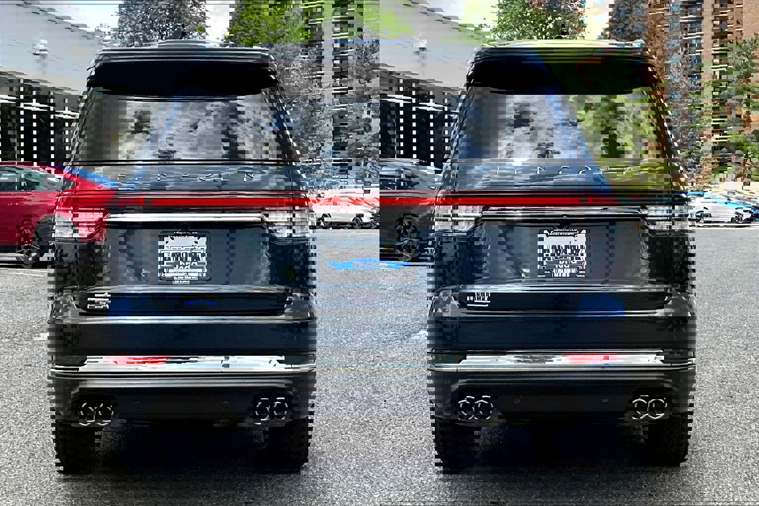 Used 2023 Lincoln Aviator Reserve w/ Equipment Group 201A image 4