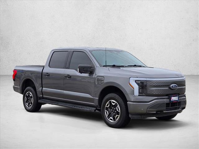 Used 2023 Ford F150 Lightning XLT AWD/4WD image 3