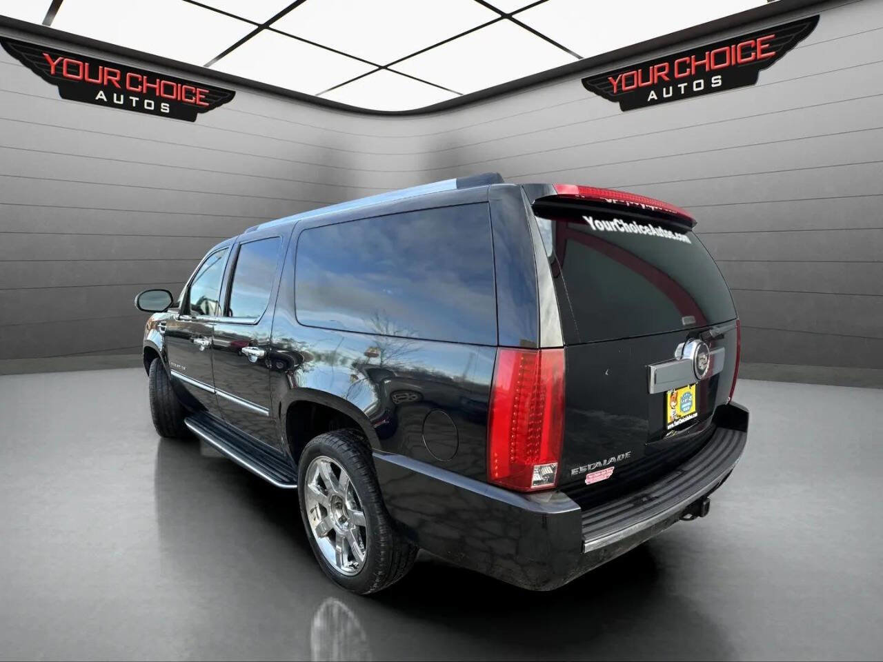 Used 2007 Cadillac Escalade ESV AWD w/ Information Package image 3