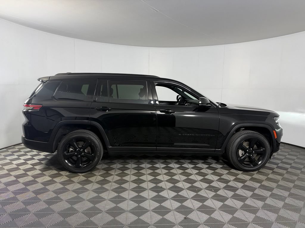 Certified 2023 Jeep Grand Cherokee L Laredo AWD/4WD image 5