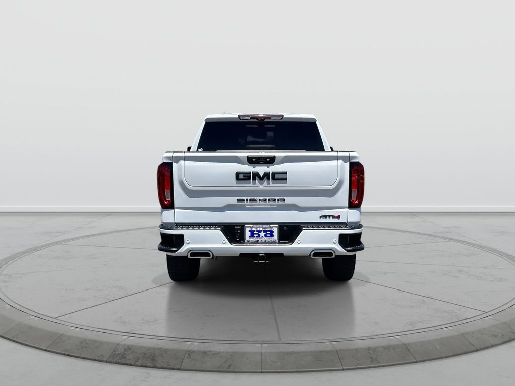 Used 2024 GMC Sierra 1500 AT4 w/ Technology Package AWD/4WD image 7