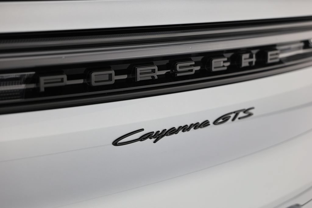 New 2026 Porsche Cayenne GTS AWD/4WD image 15