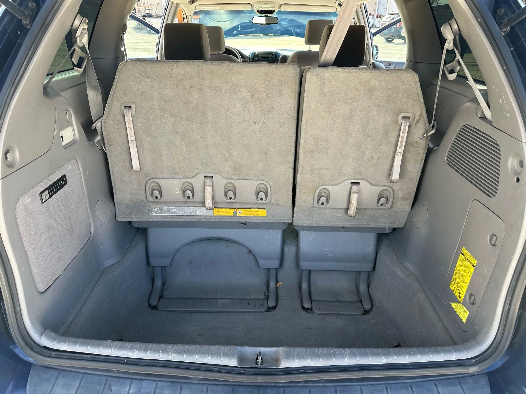 Used 2004 Toyota Sienna CE image 15