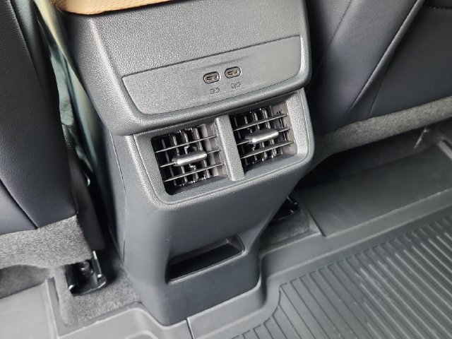 New 2027 Chevrolet Equinox ACTIV w/ Safety and Technology Package FWD image 16