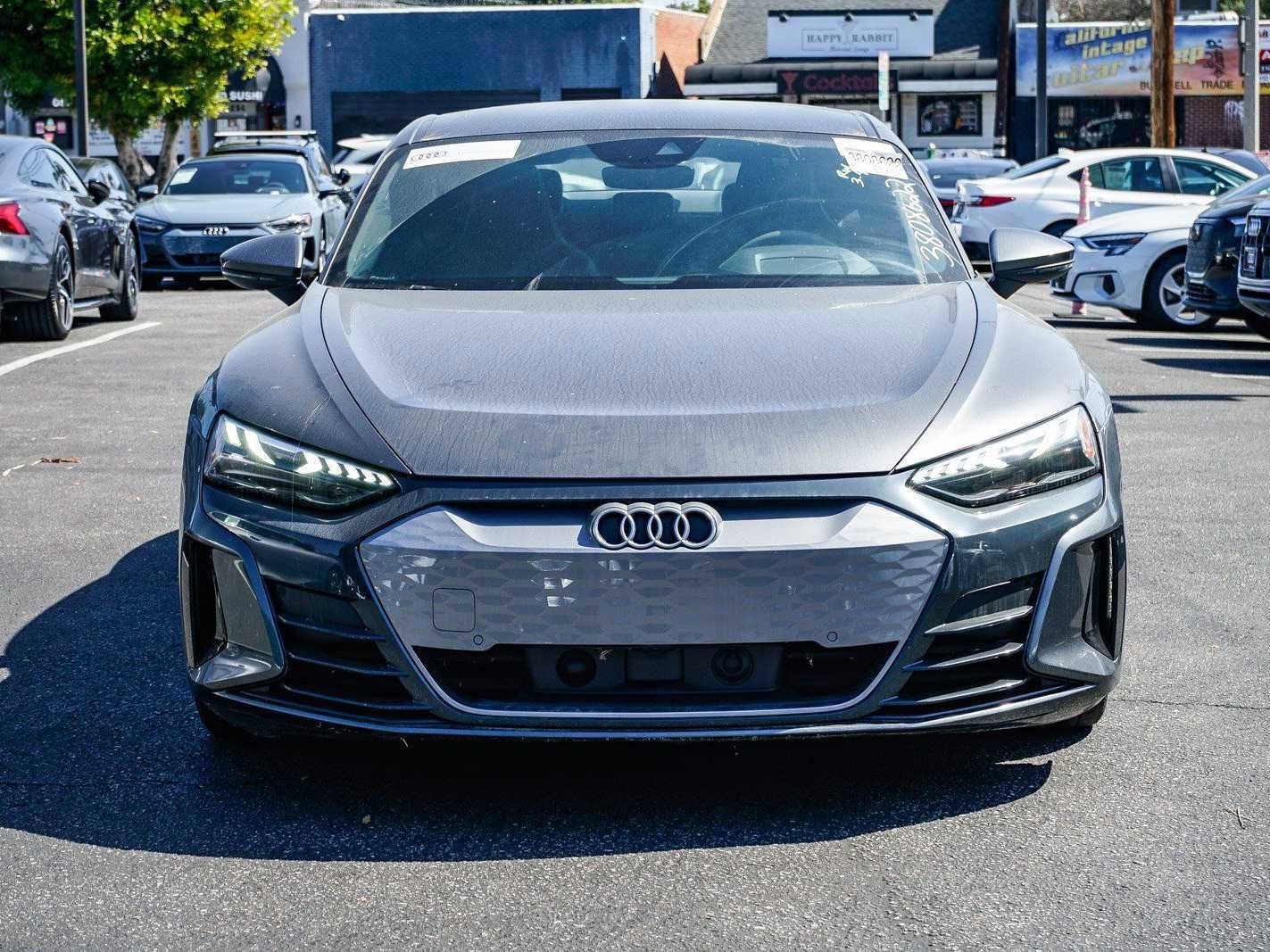 Used 2022 Audi e-tron GT Premium Plus image 6
