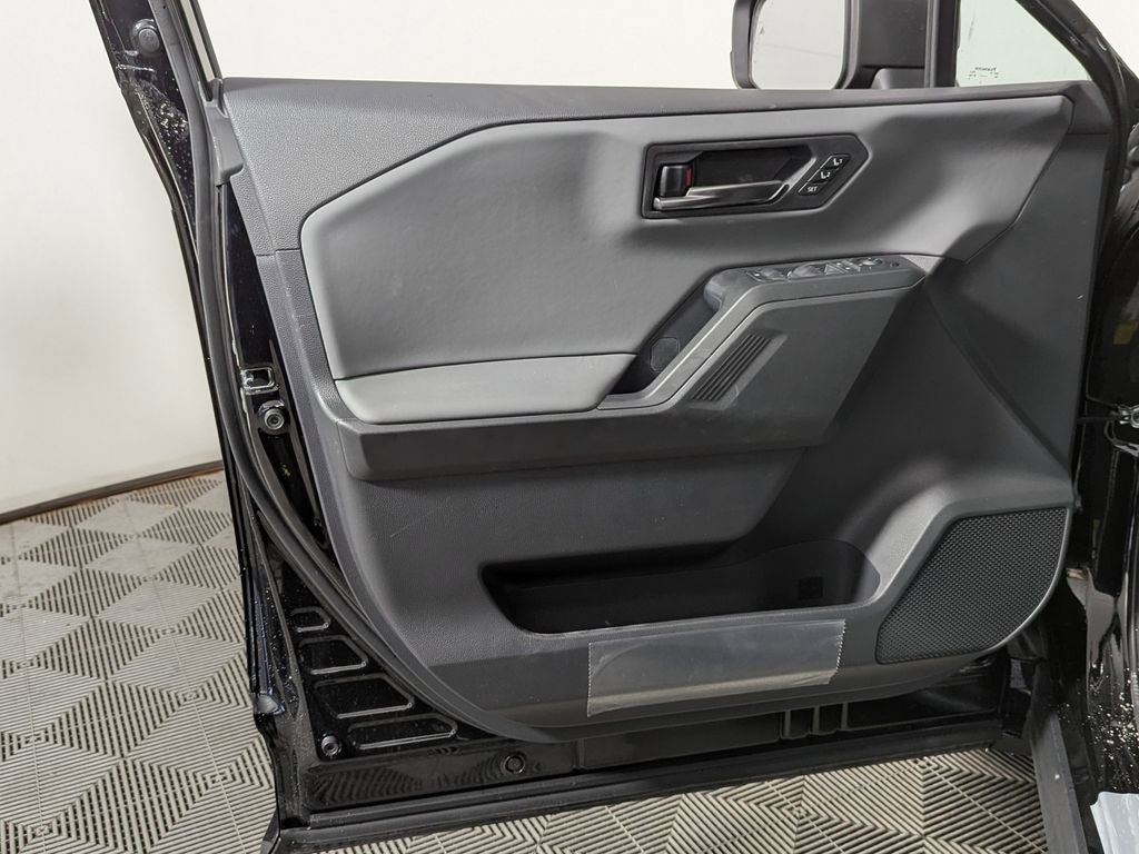 New 2026 Toyota RAV4 XSE image 10