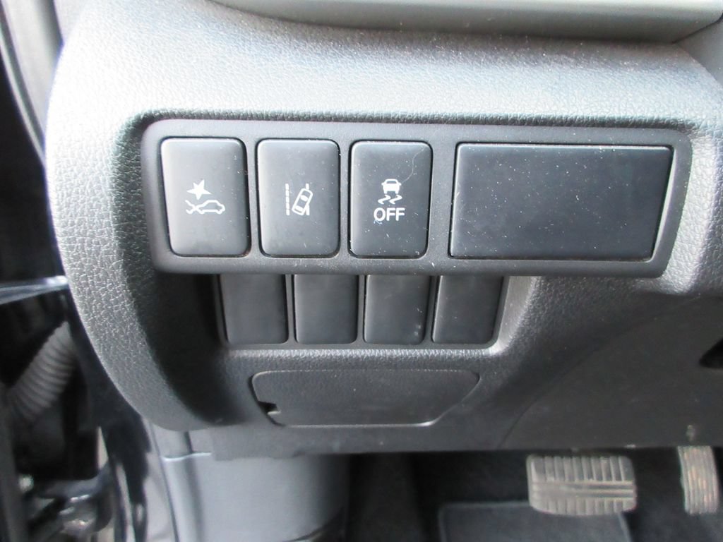 Used 2025 Mitsubishi Eclipse Cross LE AWD/4WD image 22