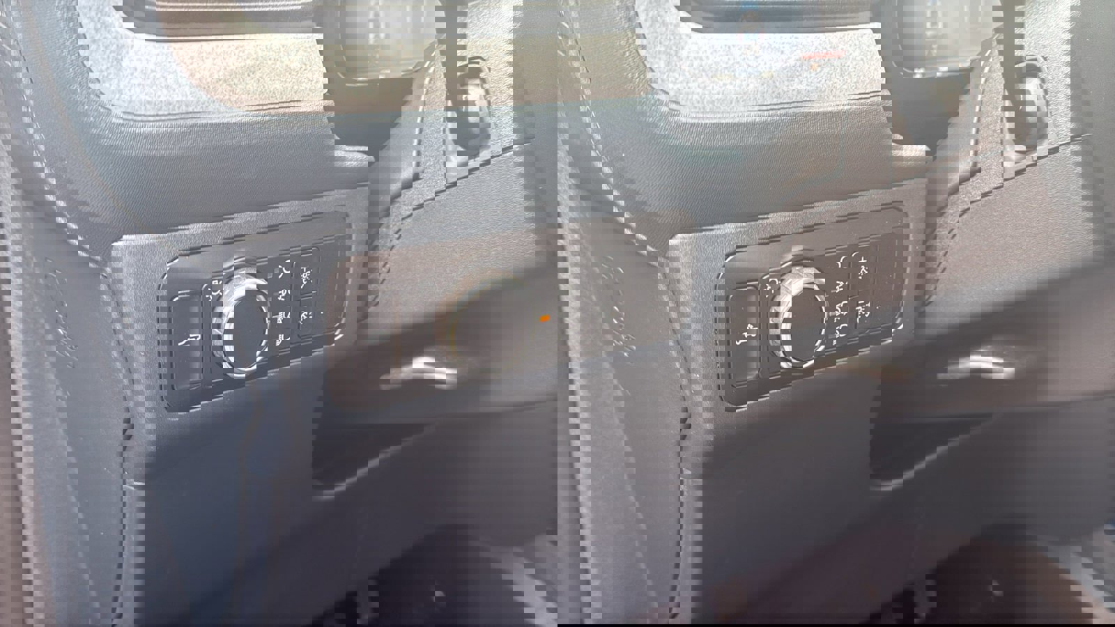 New 2026 Ford Maverick XLT w/ XLT Luxury Package image 12