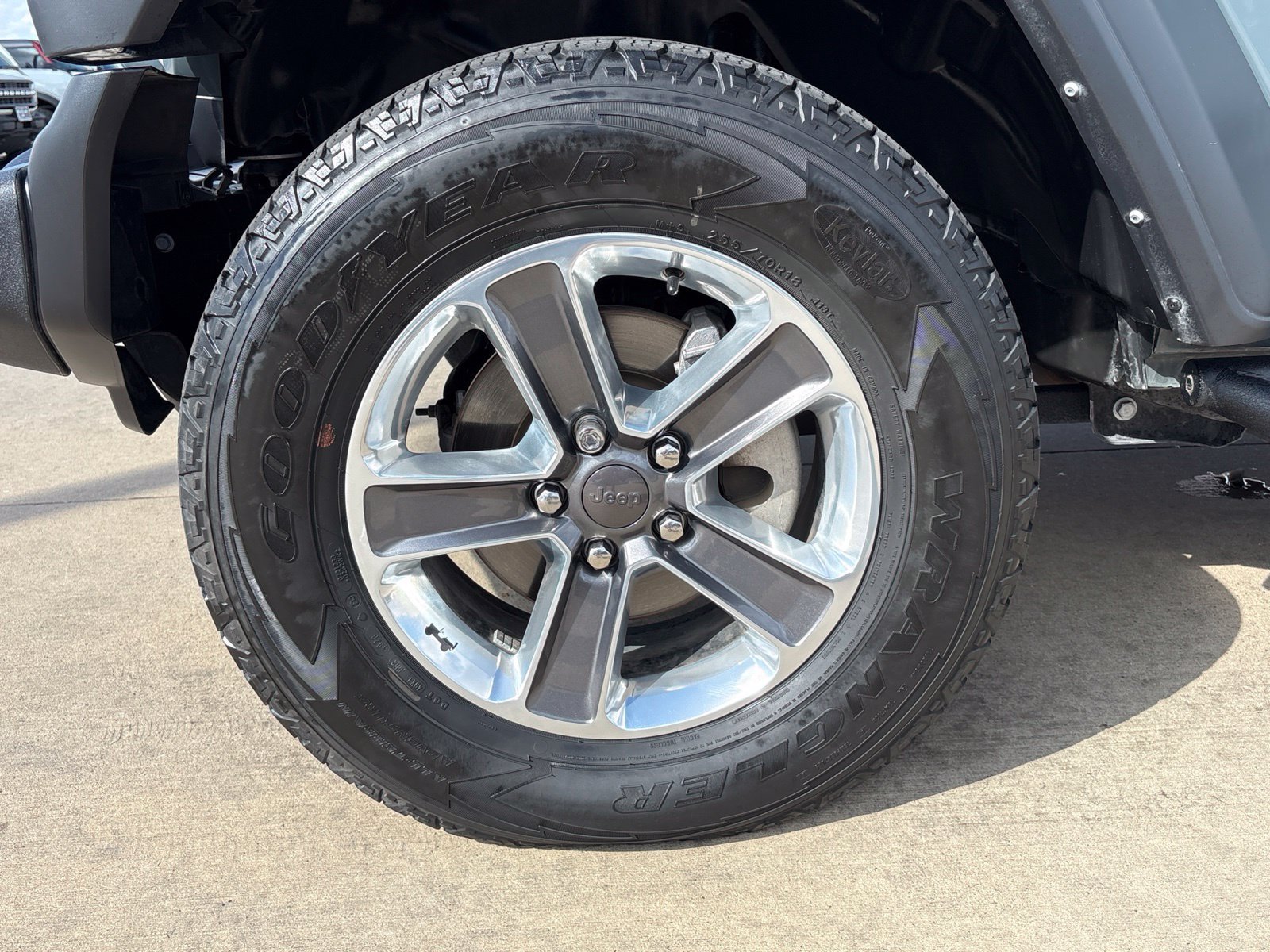 Used 2024 Jeep Wrangler Unlimited Sport AWD/4WD image 10
