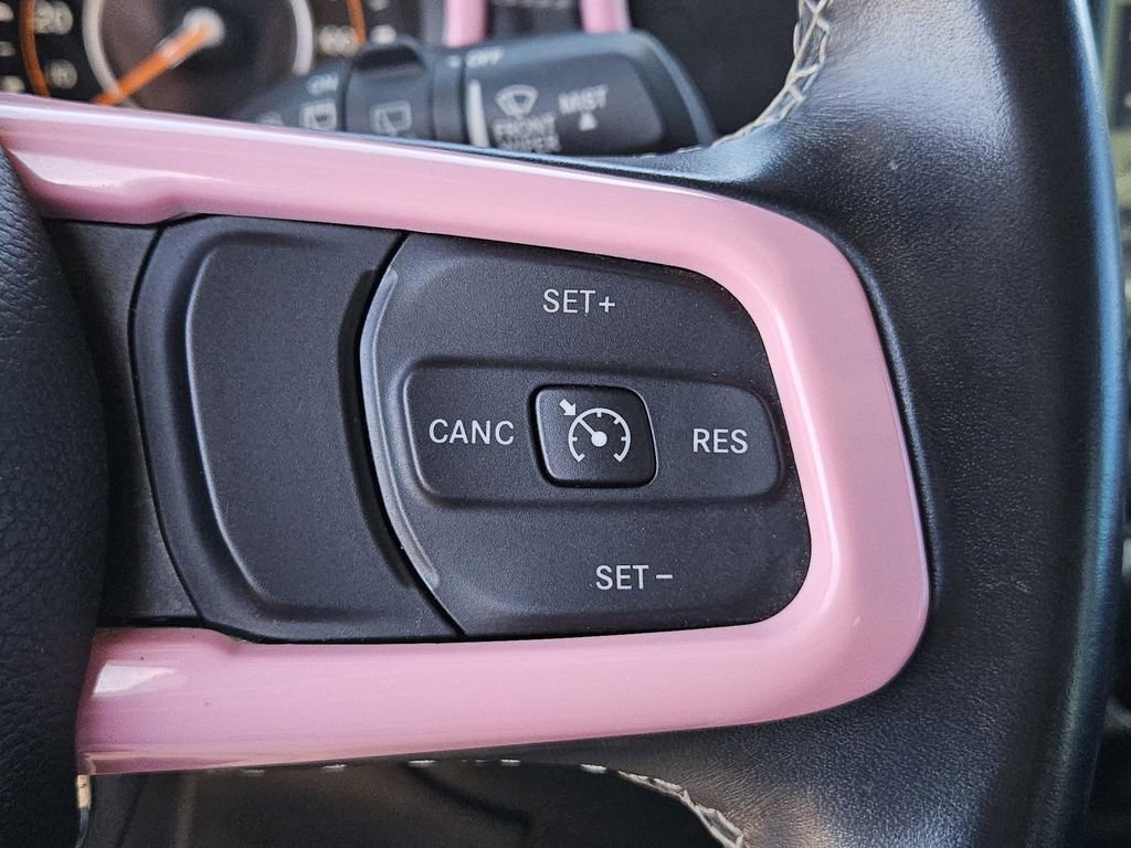 Used 2020 Jeep Wrangler Unlimited Sahara image 21