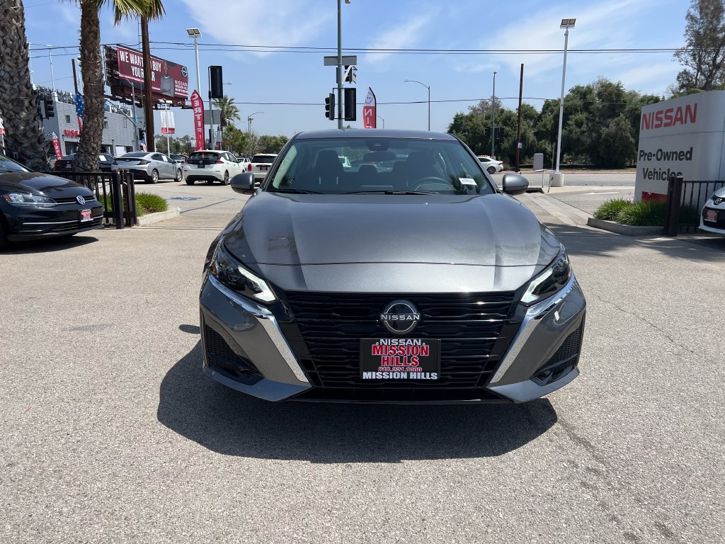 New 2026 Nissan Altima 2.5 SV FWD image 9