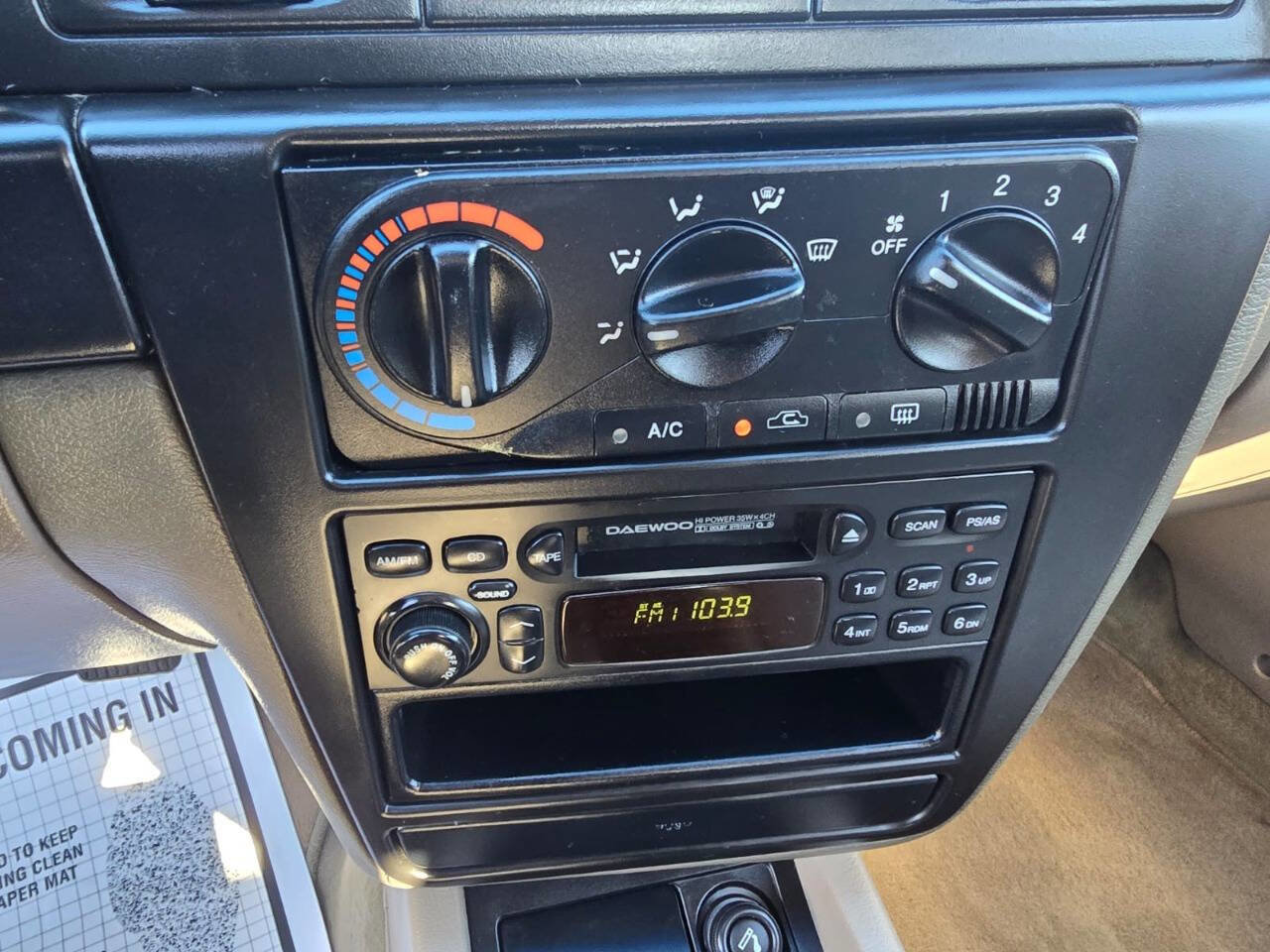 Used 2000 Daewoo Nubira SE image 20