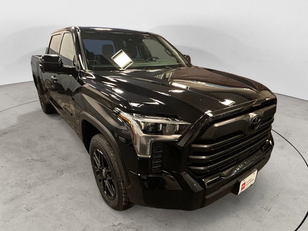 Used 2025 Toyota Tundra Limited AWD/4WD image 7
