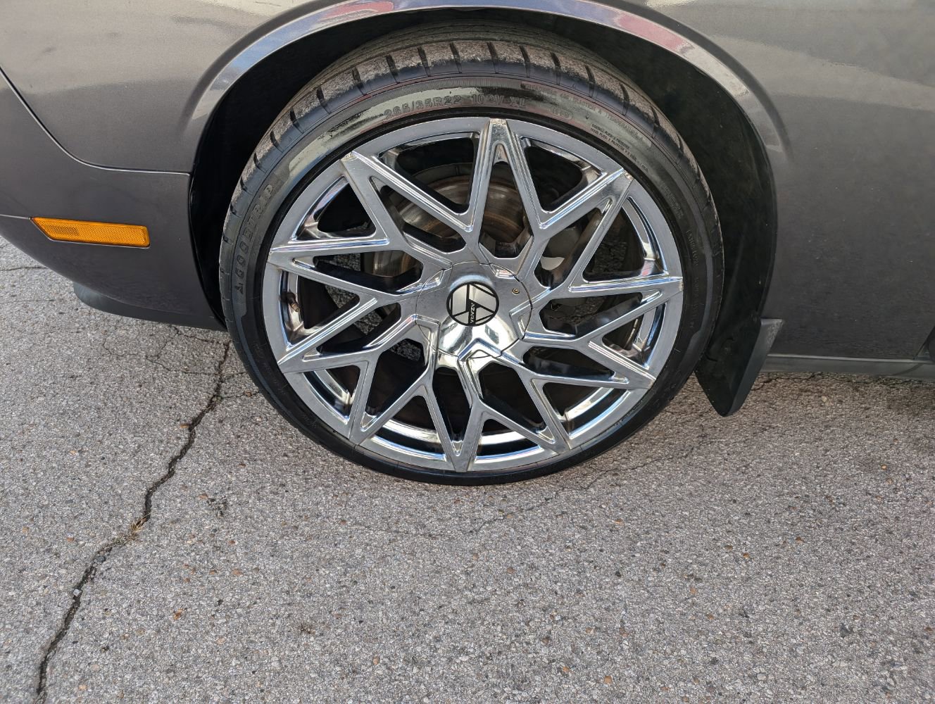 Used 2014 Dodge Challenger SXT RWD image 24