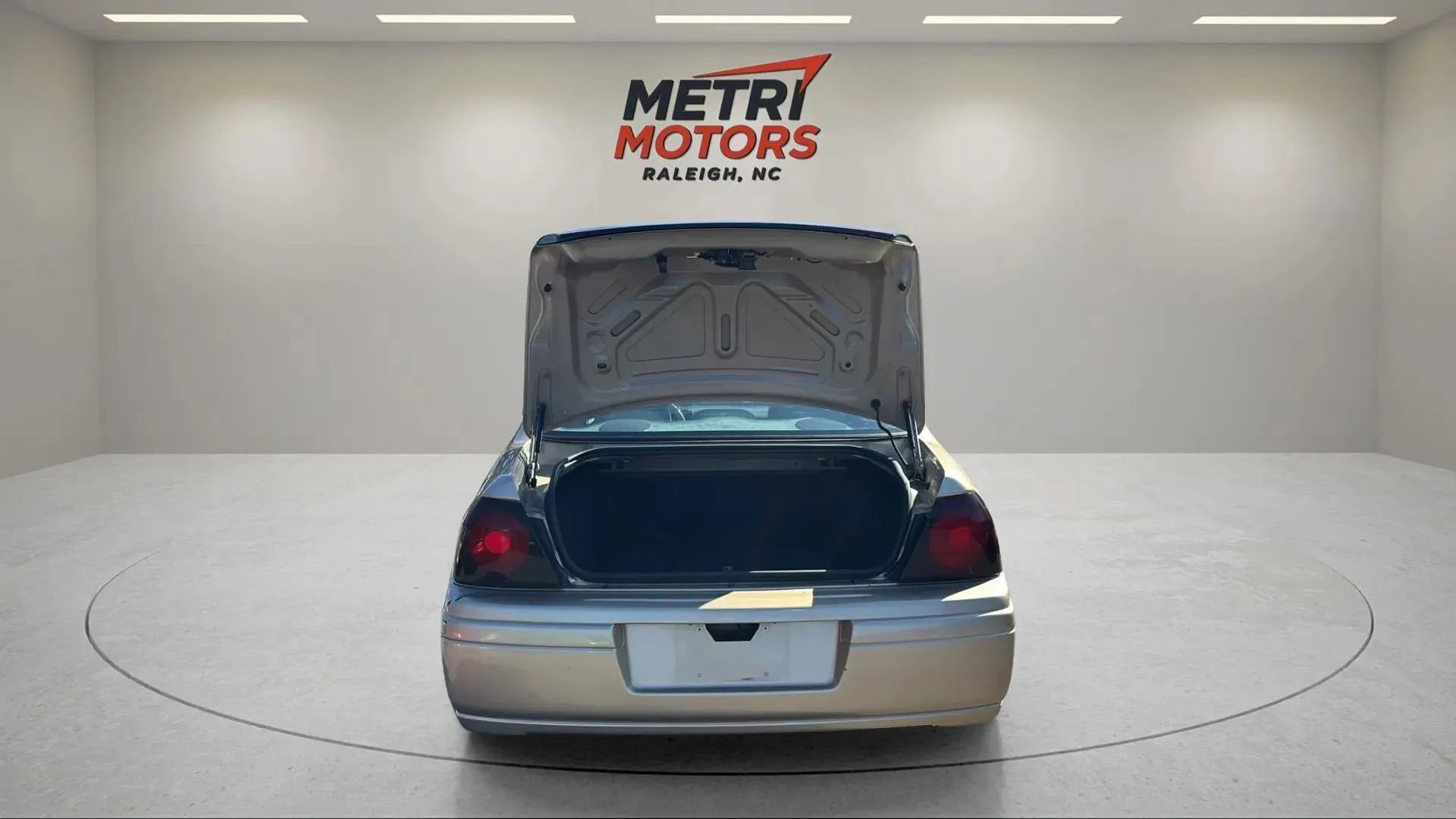 Used 2005 Chevrolet Impala LS w/ Preferred Equipment Group image 16