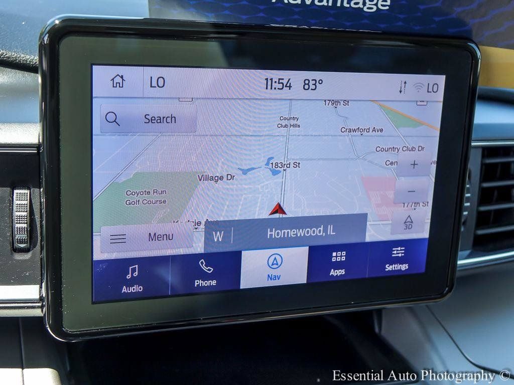 Used 2023 Ford Explorer XLT w/ Equipment Group 202A AWD/4WD image 18