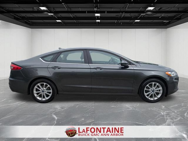 Used 2020 Ford Fusion SE FWD image 9