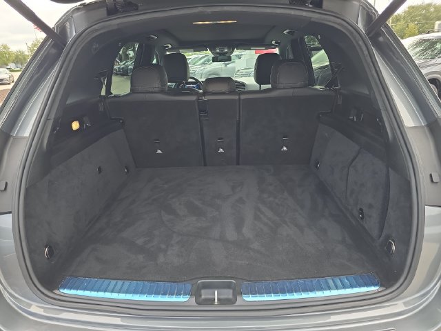 Used 2024 Mercedes-Benz GLE 450e 4MATIC image 10