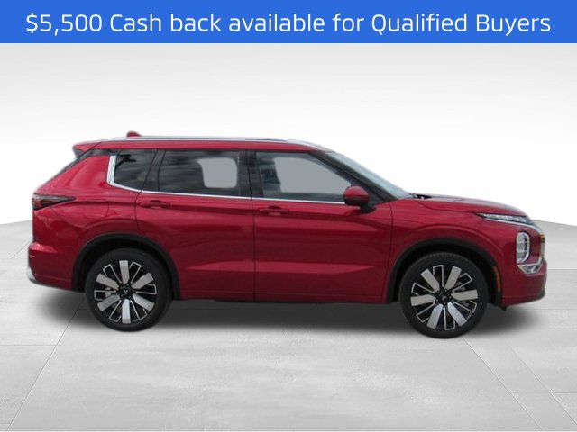 New 2026 Mitsubishi Outlander SEL FWD image 2