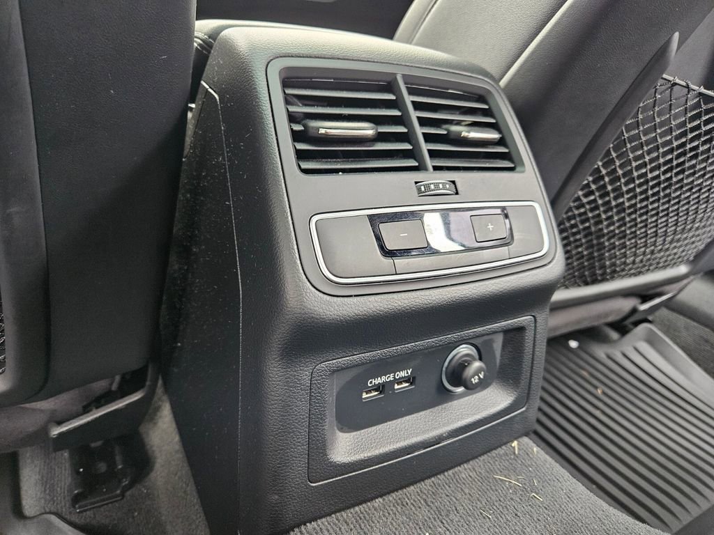 Used 2021 Audi S4 Premium Plus w/ Premium Plus Package image 8